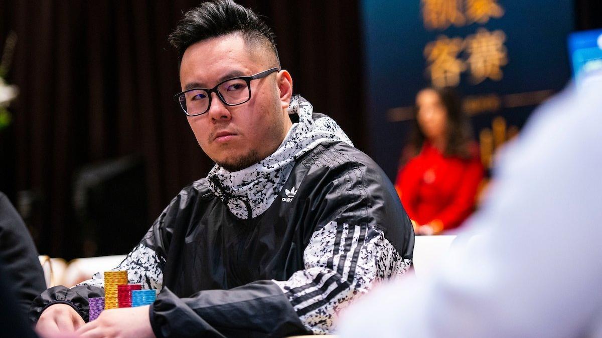 Danny Tang lidera el $60k Main Event Short Deck al inicio del Día 2