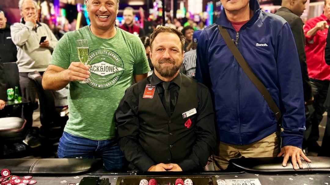 €1,7 millones: El Bad Beat Jackpot más grande de la historia se ha repartido en Canadá €1,7 millones: El Bad Beat Jackpot más grande de la historia se ha repartido en Canadá