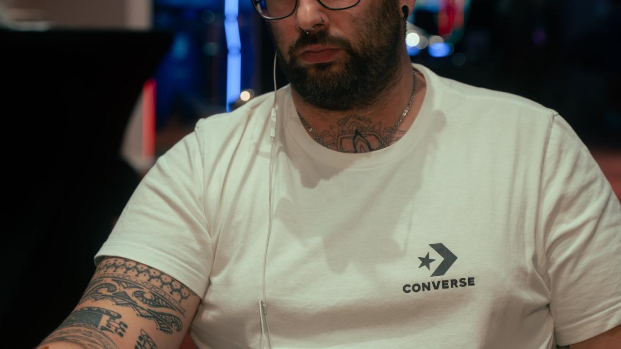 Aitor Villena firma la medalla de bronce en el Pokus Million Ko por 42.295 € Aitor Villena firma la medalla de bronce en el Pokus Million Ko por 42.295 €