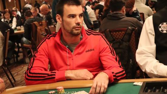 Oihan Abárzuza gana el Thursday Snowdown por 45.381 $