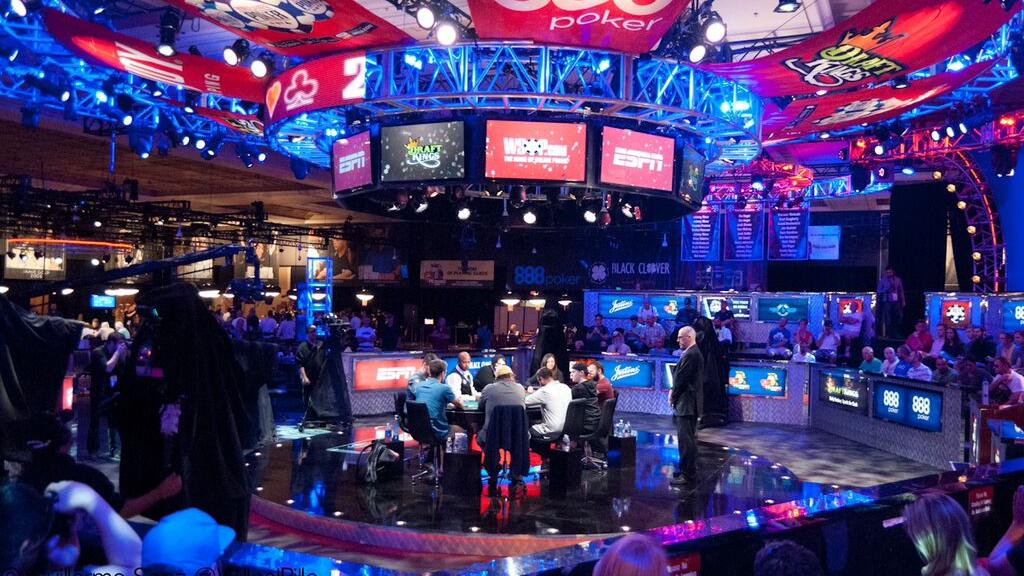 Daniel Negreanu mantiene vivo el sueño de noviembre Daniel Negreanu mantiene vivo el sueño de noviembre