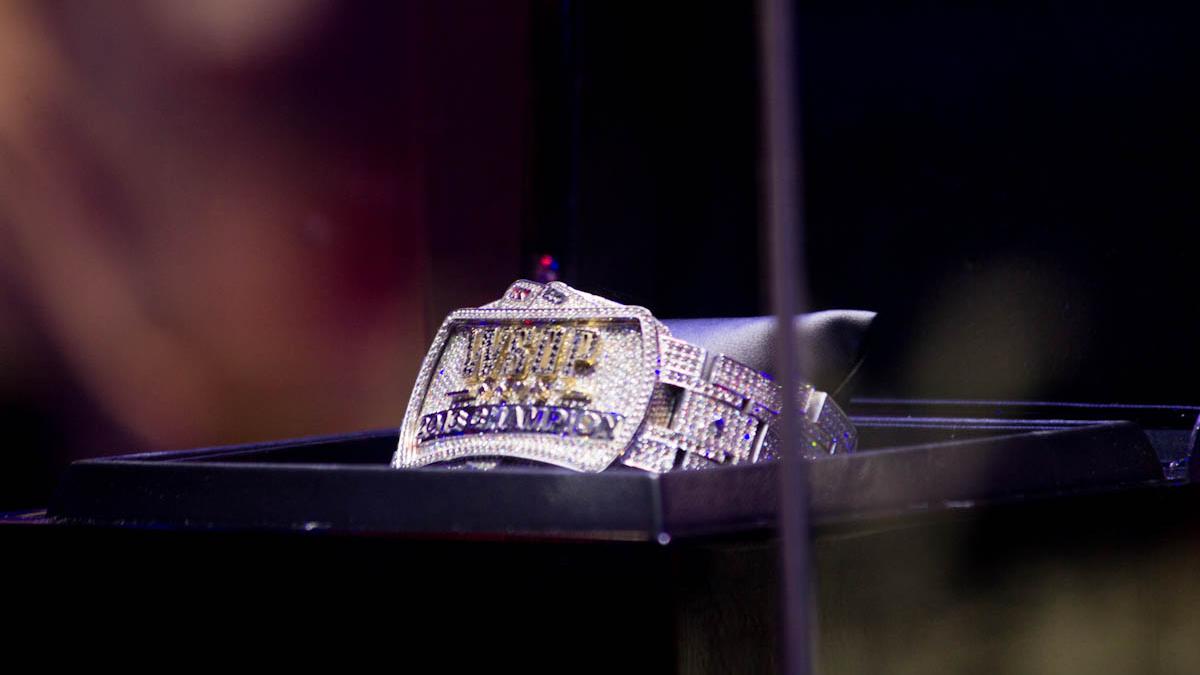 Ryan Riess y Jay Farber se quedan solos para pelear por el Main Event de las WSOP Ryan Riess y Jay Farber se quedan solos para pelear por el Main Event de las WSOP