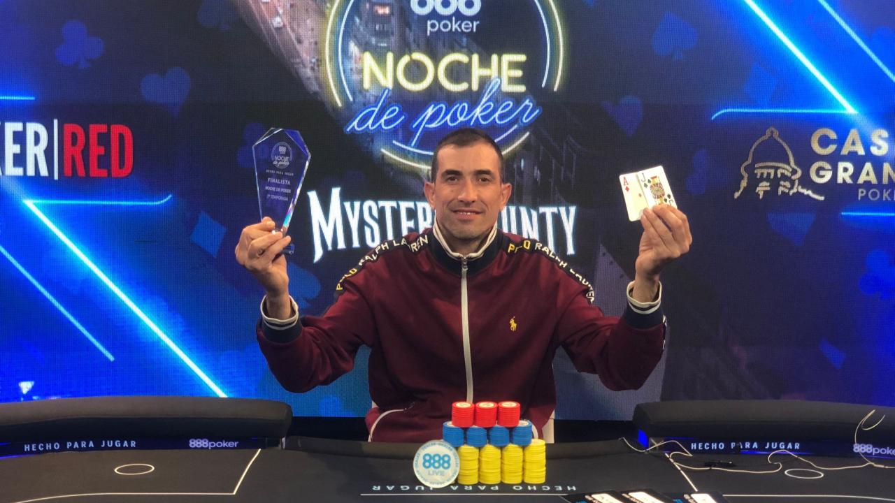 Jorge Conde segundo clasificado para la final de Noche de Poker