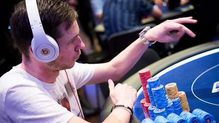 EPT San Remo día 4: Jason Tompkins, líder por una carta