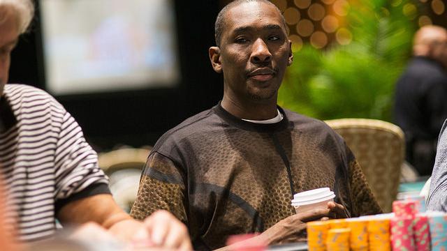 Jean Gaspard intent llevarse todas las fichas en el d a 3 Poker Red