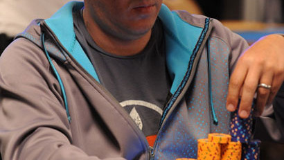 Carlos Mortensen, tercera caja en las WSOP 2011