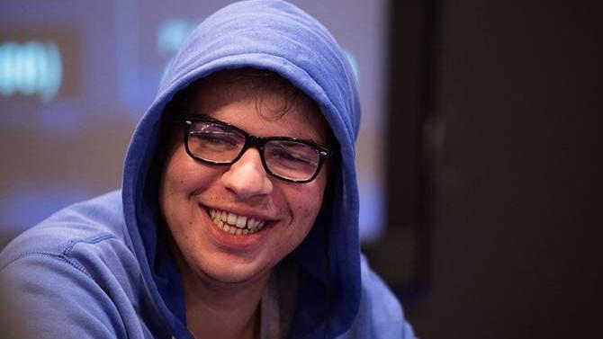 Mustapha Kanit, el hombre del momento a base de pico y pala Mustapha Kanit, el hombre del momento a base de pico y pala
