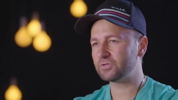 Bonus Cut: el análisis de Negreanu de una mano contra Vamplew Bonus Cut: el análisis de Negreanu de una mano contra Vamplew