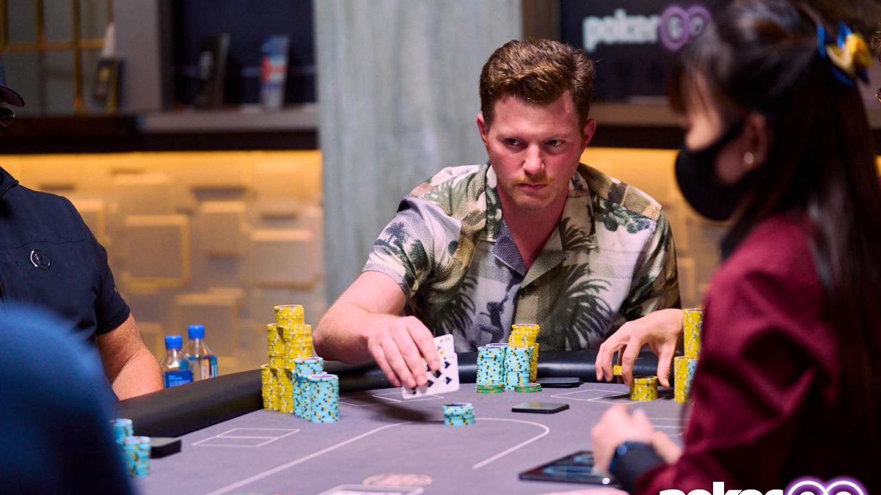 Nick Petrangelo y Daniel Negreanu lideran la FT de la Super High Roller Bowl