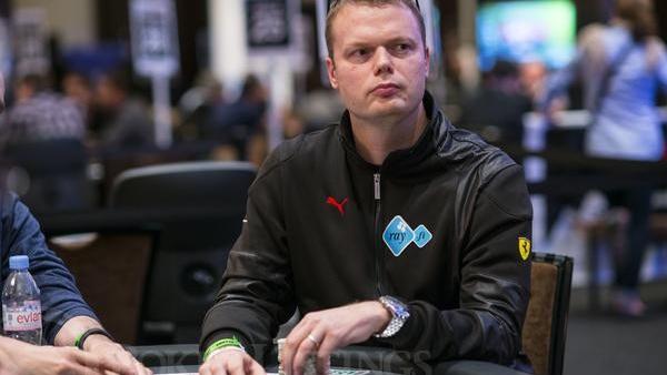 Juha Helppi lidera la mesa final del MCOP