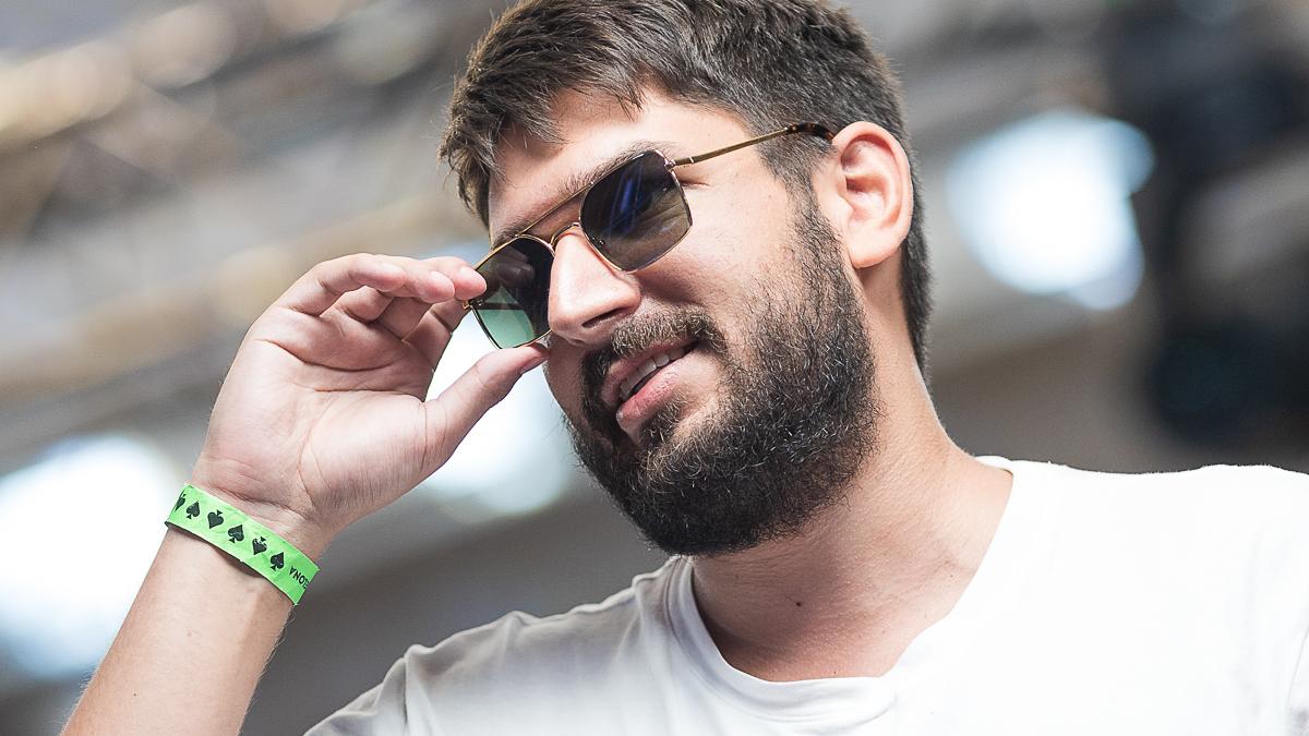 Patrik Jaros y Kayhan Mokri lideran a los seis últimos supervivientes del Main Event