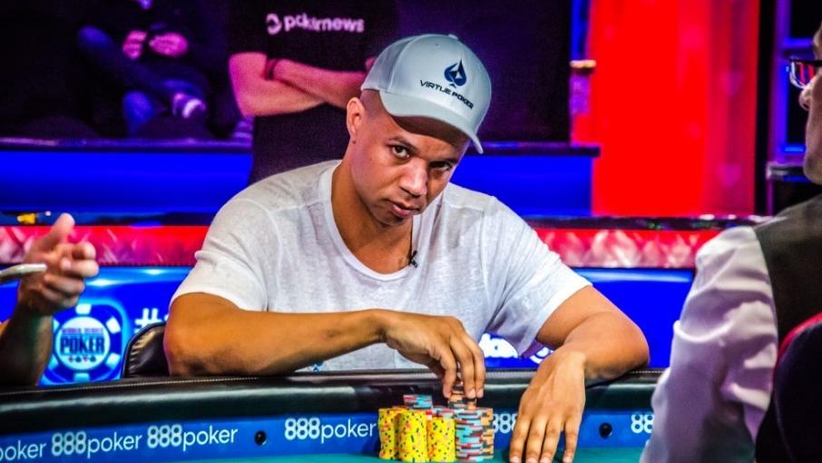 Phil Ivey confirma su patrocinio con Poker King