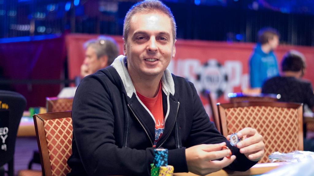 Javier Garcirreynaldos "Tsunamy" tiene a tiro el brazalete en el Event #14: $1,5k 6-Handed NLH