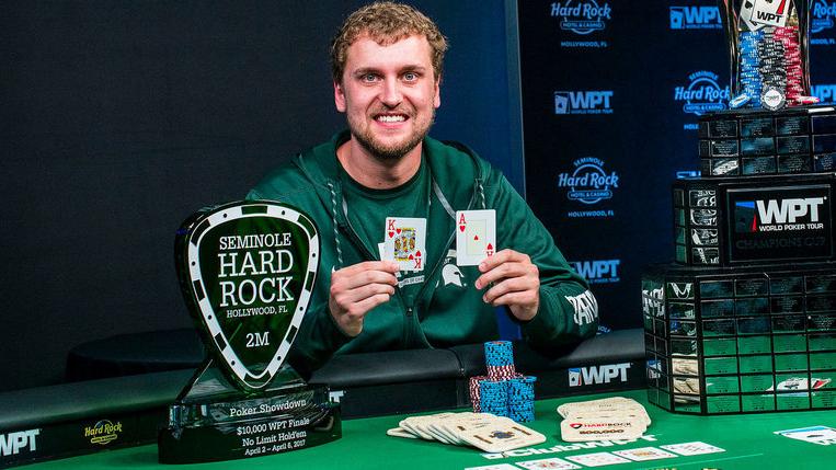 Ryan Riess gana su segundo grande cuatro años después