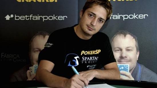 Rubén Setién ‘GriderSPA’ firma con Betfair Rubén Setién ‘GriderSPA’ firma con Betfair