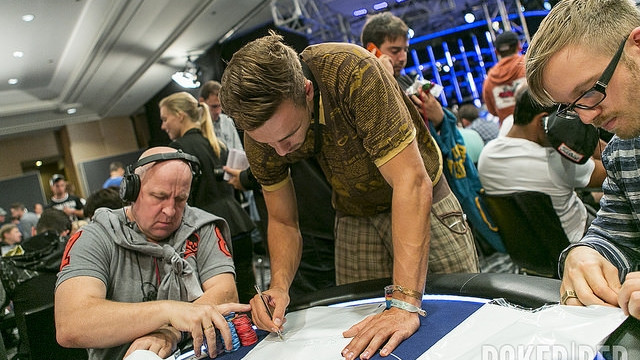 Ole Schemion empieza fuerte a por su segundo MCOP Ole Schemion empieza fuerte a por su segundo MCOP