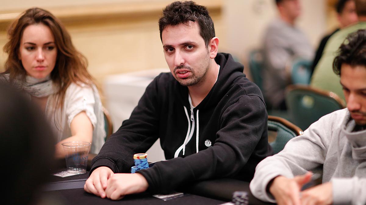 Sergio Aido intenta el asalto al liderato en el día 1A pero es Eddy Sabat quien lo consigue Sergio Aido intenta el asalto al liderato en el día 1A pero es Eddy Sabat quien lo consigue