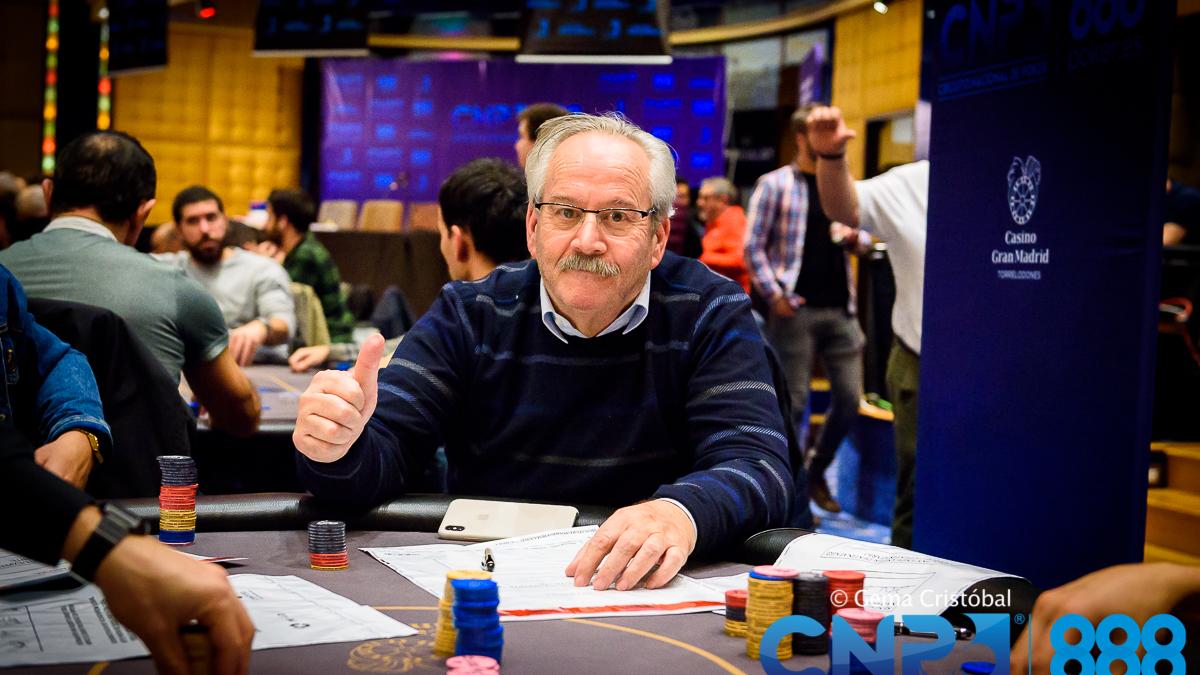 Abraham Serrano pasa al día 2 como chip leader del 1B