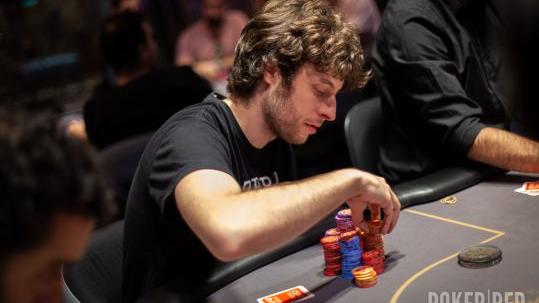 Gerard Carbó lidera hoy la FT del Super MILLION$ con 420k on top