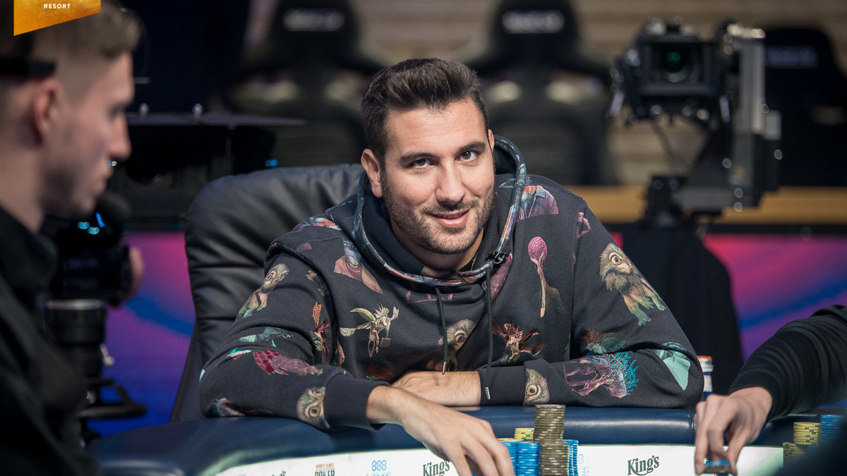 Dario Sammartino tiene a tiro el brazalete del Main Event