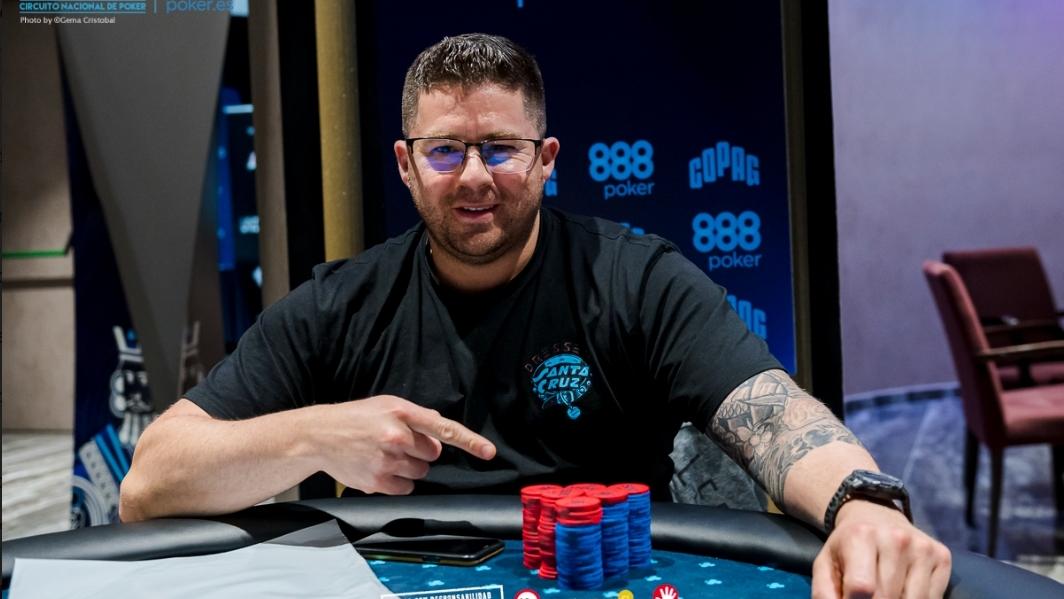 Dani Ruso lidera el Día 1B del Main Event CNP888 Sevilla Dani Ruso lidera el Día 1B del Main Event CNP888 Sevilla