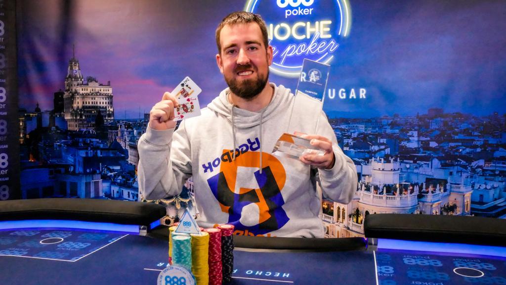 Pablo Minguez se lleva la Gran final de Noche de Poker y 12.000€ Pablo Minguez se lleva la Gran final de Noche de Poker y 12.000€