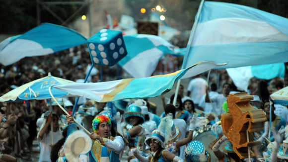 "mondriol" finaliza 5º en el Main Event de las Carnaval Series que ganó "MEGACHIPLEADER1"