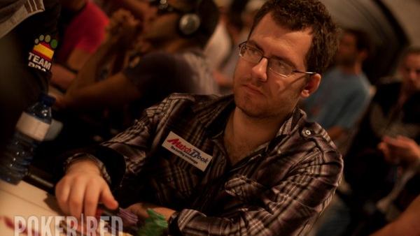 Daniel Cates “w00ki3z” despide abril en las high stakes