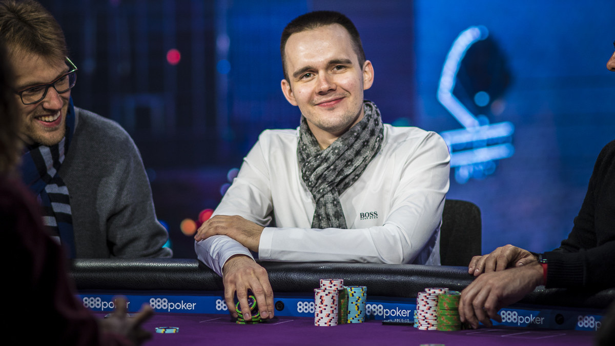 Badziakouski, Negreanu y Bonomo, favoritos a ganar la Super High Roller Bowl