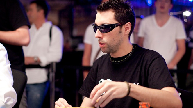 Efren García, décimo en el evento 6-max de las WSOP