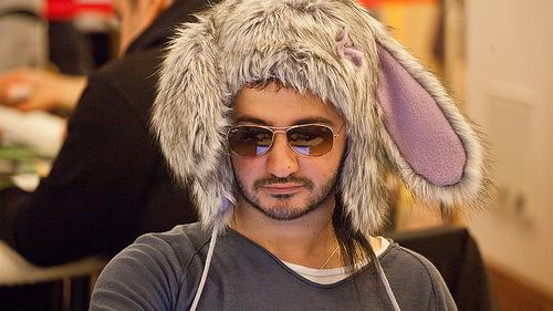 WPT Praga día 1B: Se abre la veda del conejo