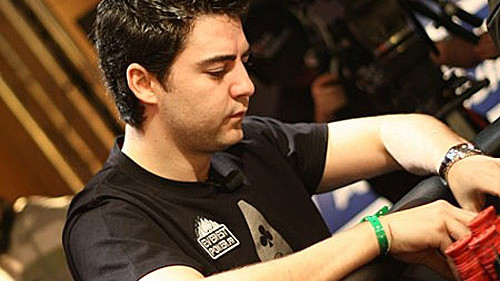 Javier Martínez ‘elflacokanu’ se une al Team Pro de Everest Poker Javier Martínez ‘elflacokanu’ se une al Team Pro de Everest Poker