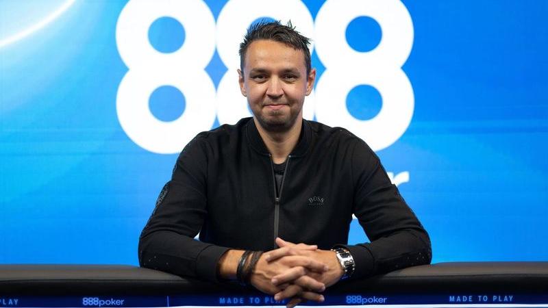 Nueve jugadores con el mismo objetivo, proclamarse campeón del Main Event 888pokerLIVE 