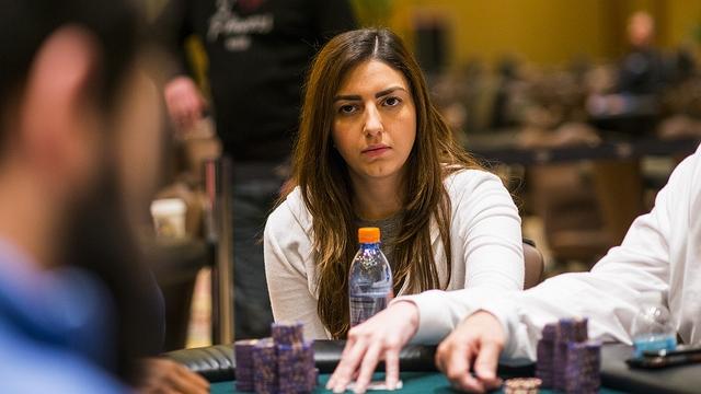 Los bigstacks ponen difícil a Kelly Minkin ser la primera en ganar un WPT