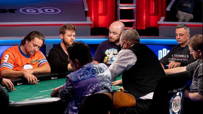 El día 1E del Main Event termina con 592 supervivientes
