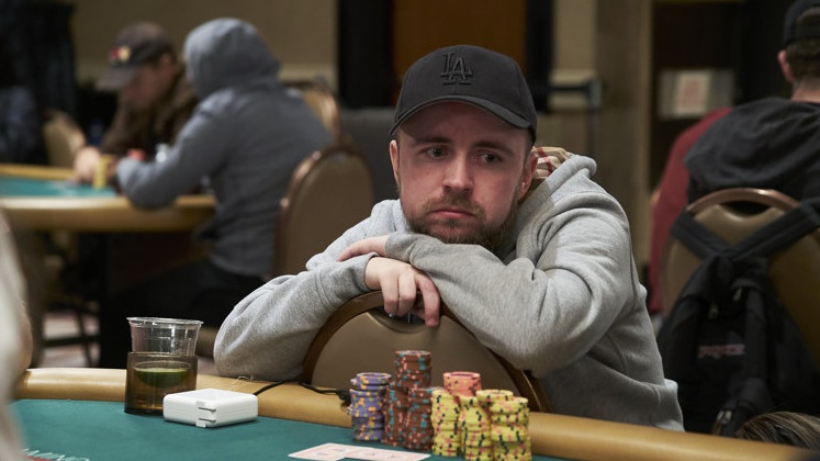 Patrick Leonard avisa a PokerStars de un posible error que termina costándole el primer puesto