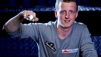 “Veni, vidi, vici” de Matt Perrins en el 2-7 Draw Lowball de las WSOP