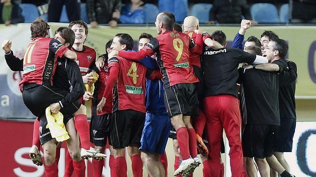 El ESCOOP WarmUp 100€ se zanja con un abrazo colectivo El ESCOOP WarmUp 100€ se zanja con un abrazo colectivo