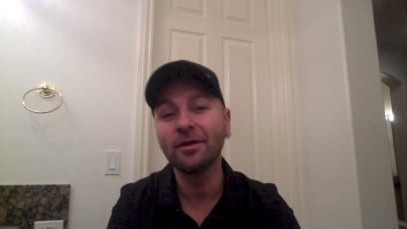 Daniel Negreanu presenta el campeonato de poker chino del PCA Daniel Negreanu presenta el campeonato de poker chino del PCA