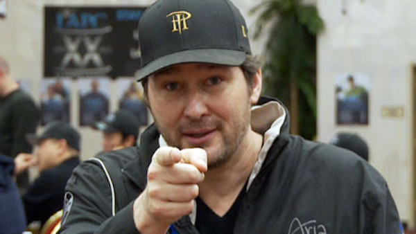 Día 12 WSOP: Phil Hellmuth, al asalto de su 14º brazalete