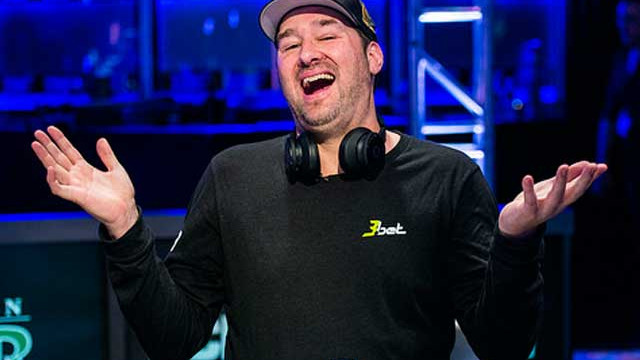 Phil Hellmuth, el mejor de los mortales Phil Hellmuth, el mejor de los mortales