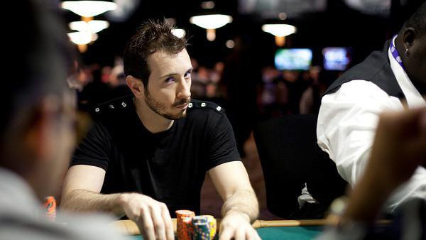 Brian Rast comenta cómo ganó un bote de 3 millones de dólares en el Aria Brian Rast comenta cómo ganó un bote de 3 millones de dólares en el Aria