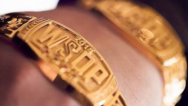 Max Pescatori subasta su brazalete más preciado en ayuda a los damnificados por los terremotos de Italia Max Pescatori subasta su brazalete más preciado en ayuda a los damnificados por los terremotos de Italia