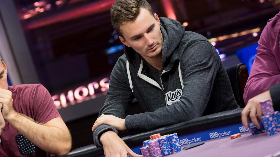 Steffen Sontheimer raja sin piedad sobre Phil Hellmuth