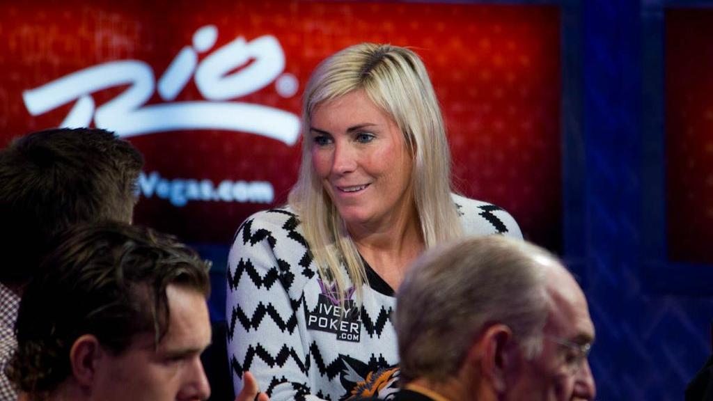 Jackie Glazier ficha por 888poker