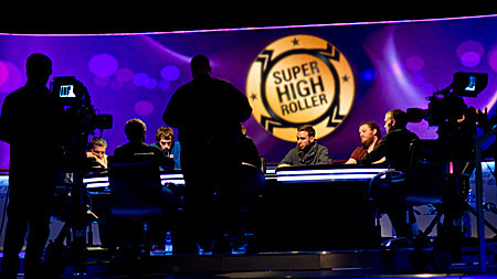 Adrián Mateos eleva al poker español al más alto nivel Adrián Mateos eleva al poker español al más alto nivel