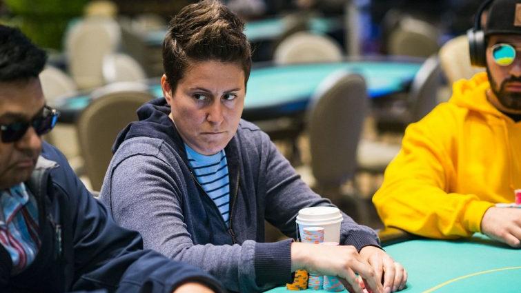Vanessa Selbst dejó de lado su retiro y se encuentra entre los finalistas del WPT Borgata Vanessa Selbst dejó de lado su retiro y se encuentra entre los finalistas del WPT Borgata