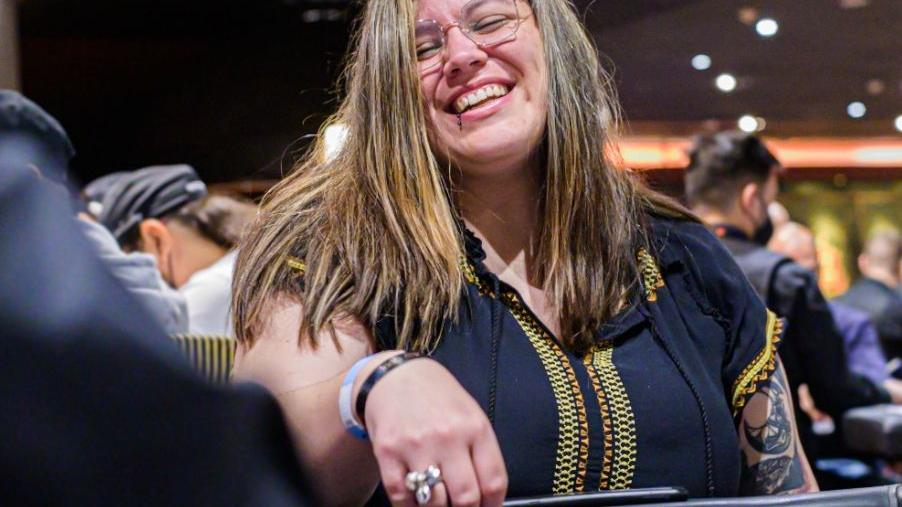 Soraya Estrada, ¡Campeona del SCOOP 94-H: 2.100$ Sunday Warm-Up por 101.582 $! Soraya Estrada, ¡Campeona del SCOOP 94-H: 2.100$ Sunday Warm-Up por 101.582 $!