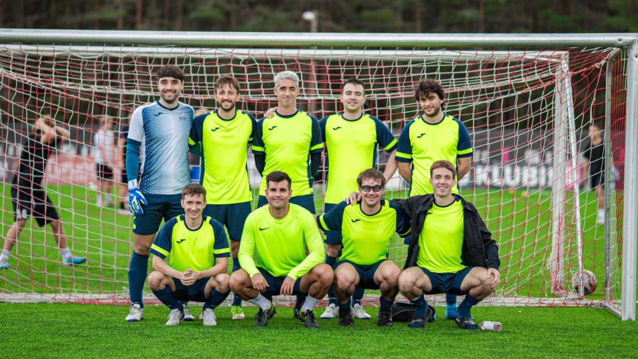 Poker y fútbol-7 en Estonia en el programa 348