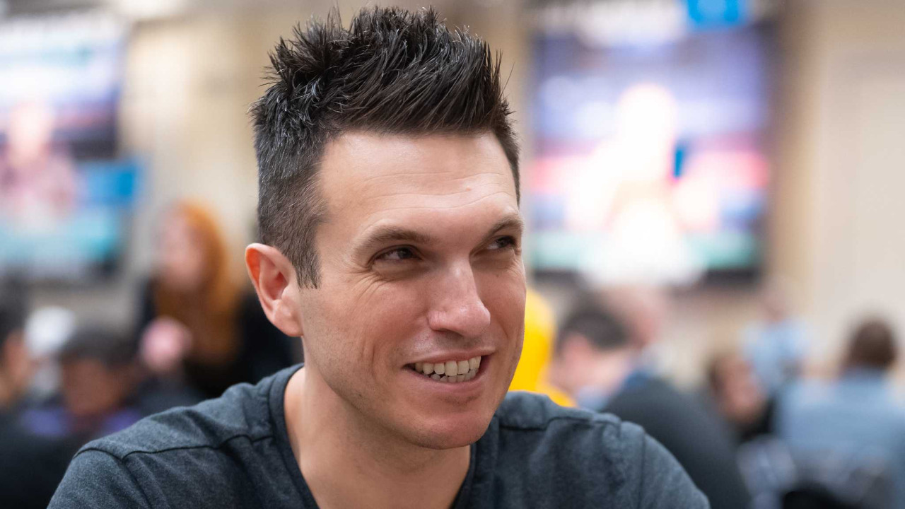 Doug Polk da la cara y promete pagar a los jugadores si The Lodge no responde